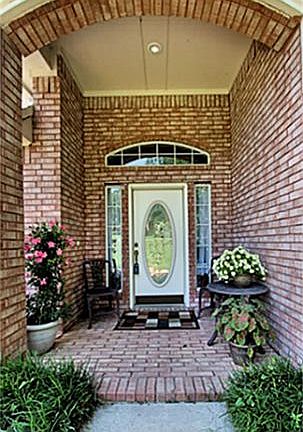 2nd image of 3028 Hugo Ct