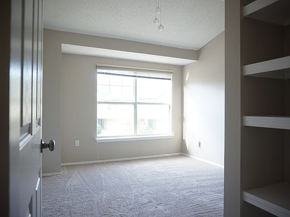 Second bedroom/office with very large closet