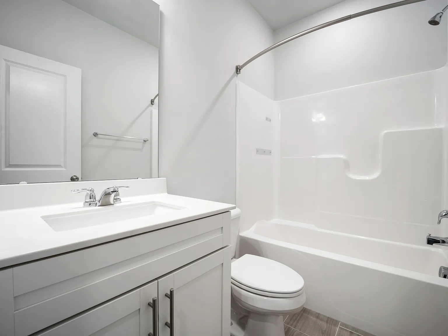 3 bed, 1684 sqft, $1,900 — Photo 2