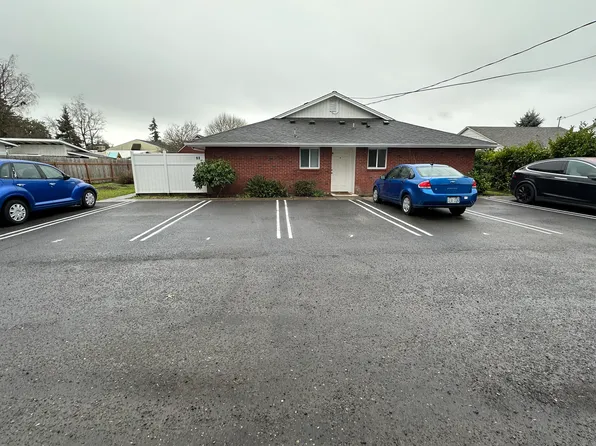 17 NE 5th St #6, Battle Ground, WA 98604
