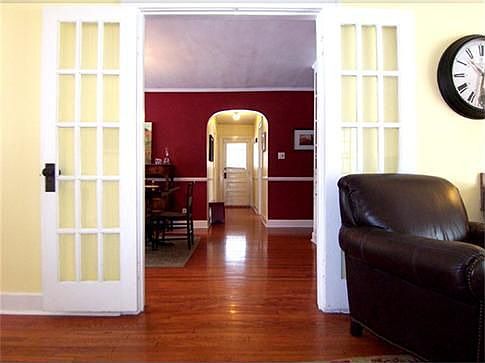Beautiful Arched doorways throughout!