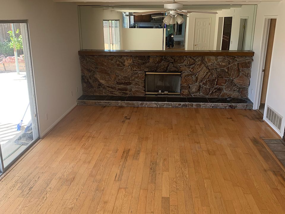 1st image of 228 W Avenida De Las Flores
