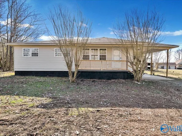 476 Cedar Ridge Dr, Union Grove, AL 35175