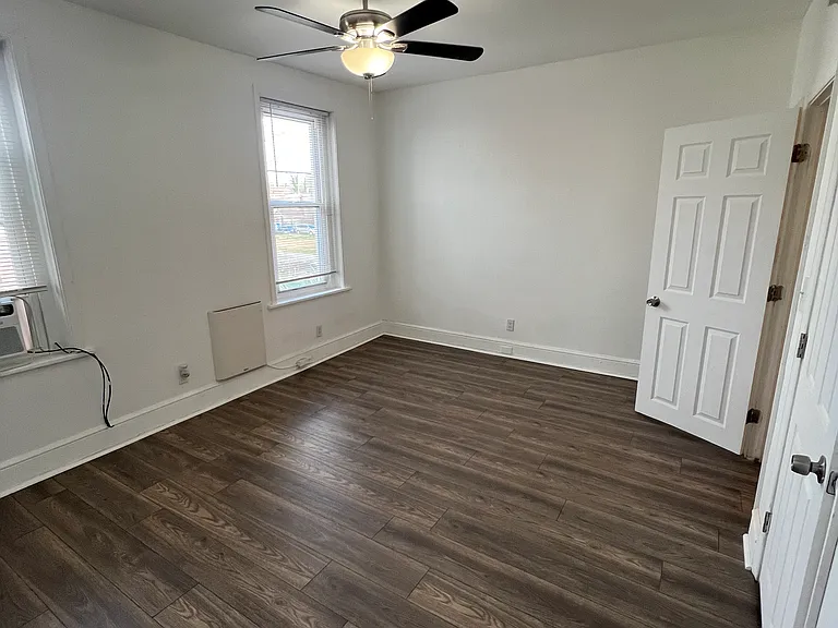 721 McIlvain St — Photo 11