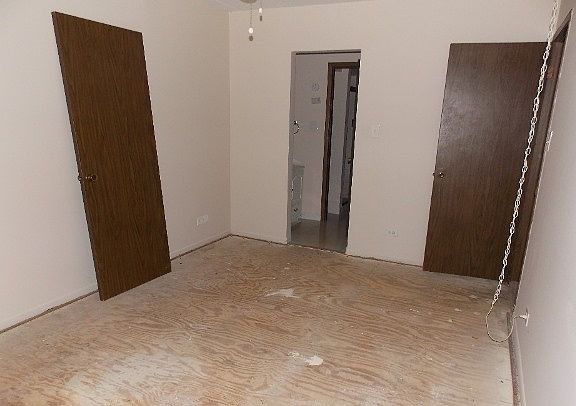 5th image of 7517 175th St APT 314
