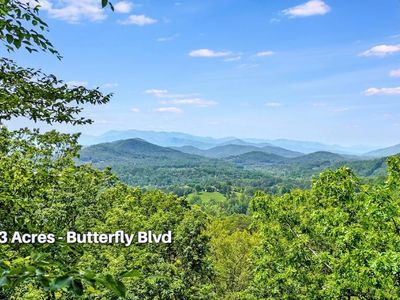 642 Butterfly Blvd, Franklin, NC, 28734
