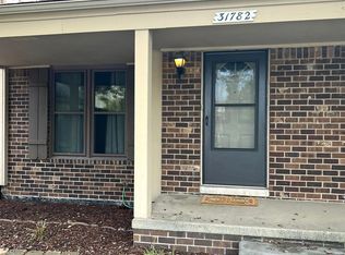 31782 Ivy Ln, Warren, MI 48093