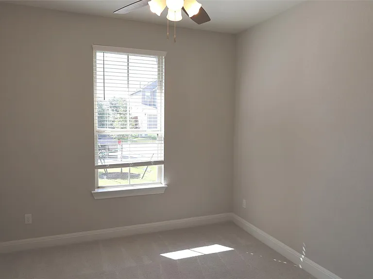 169 Isabella Way — Photo 13