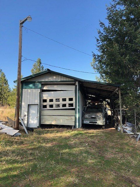 2nd image of 3320 W Woolard Rd