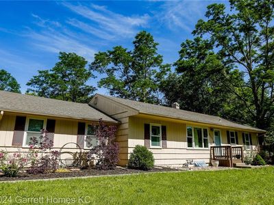 9001 Wornall Rd, Kansas City, MO, 64114