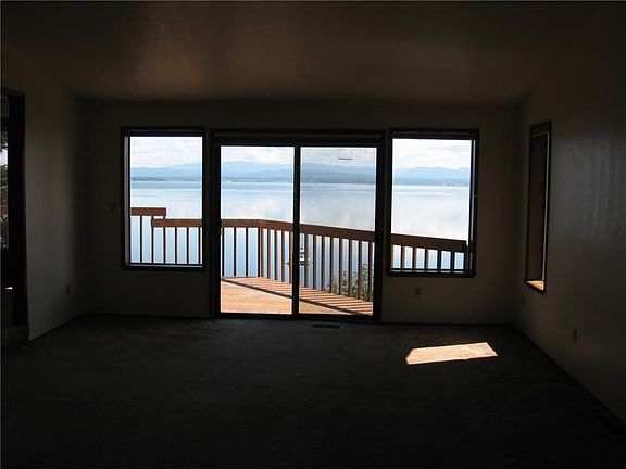 4th image of 1285 Country Club Dr