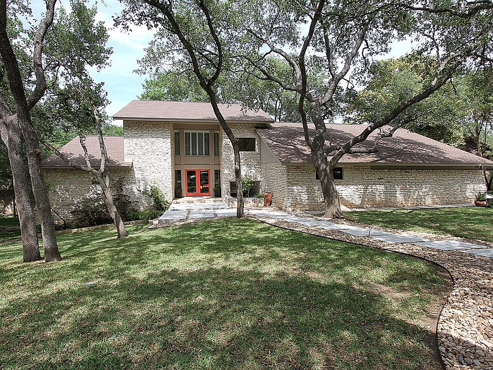 1st image of 3212 Park Hills Dr