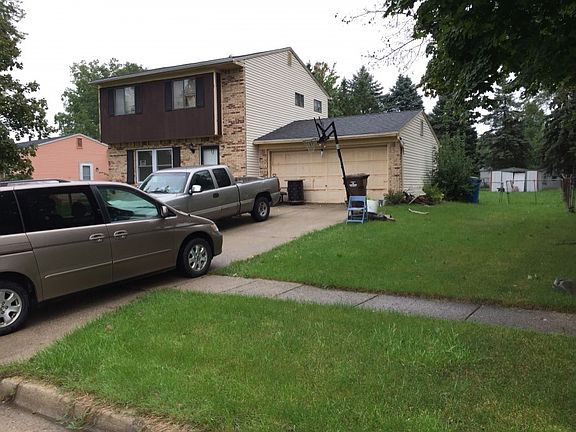 3rd image of 1558 Dawn Ave