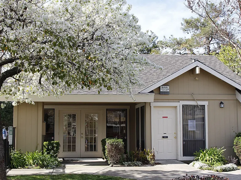 Willow Glen — Photo 1