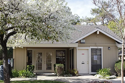 Willow Glen Photo 1