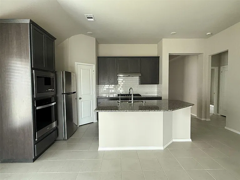 31961 Retama Ranch Ln — Photo 11