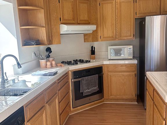 2nd image of 12481 Pacoima Rd