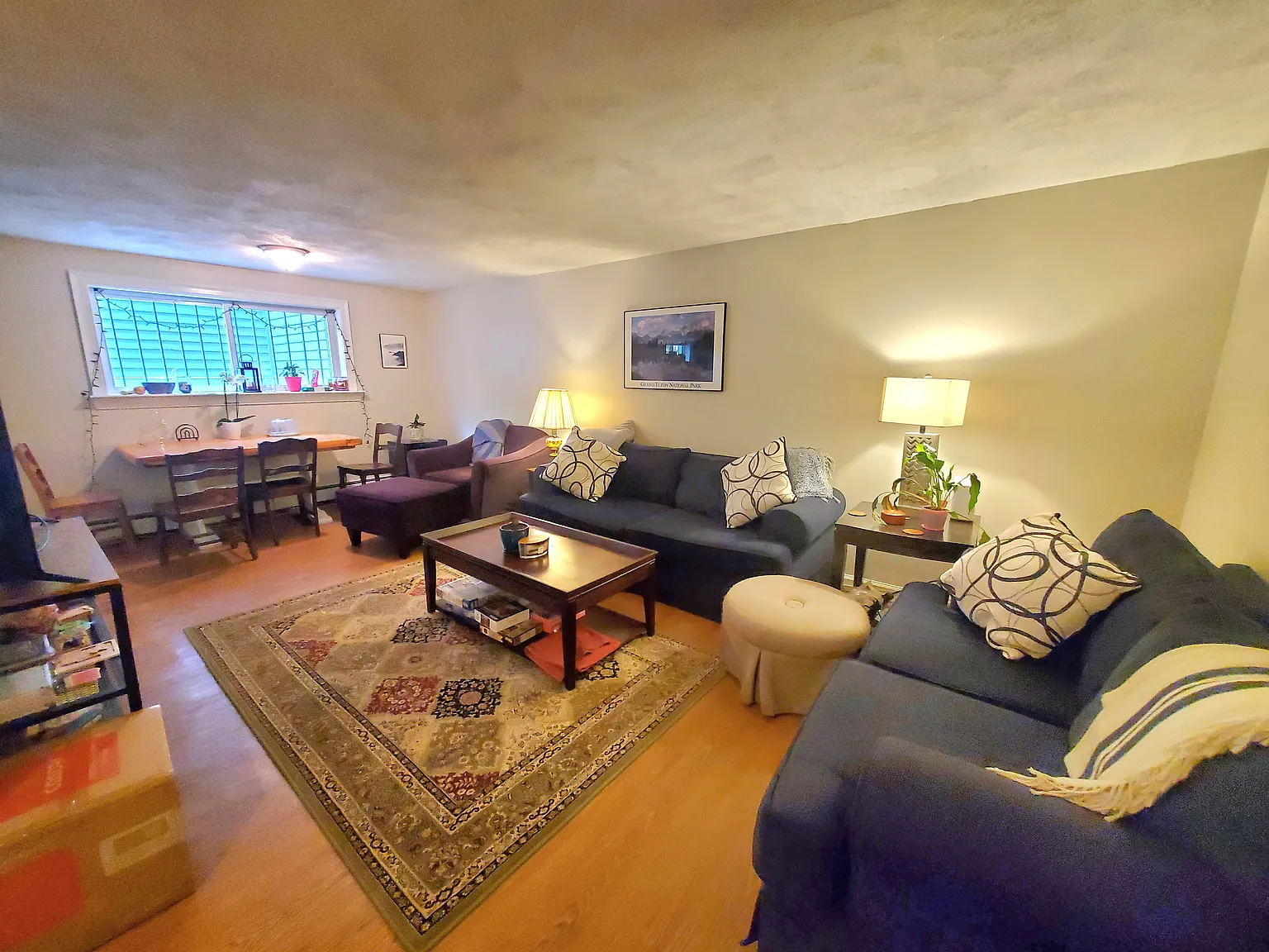 3 bed, 1300 sqft, $3,900 — Photo 1