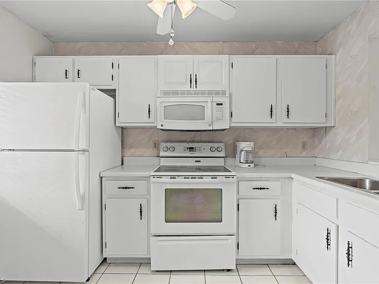 6184 Michelle Way #243 — Photo 16