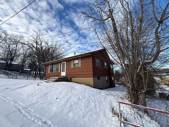 2nd image of 1008 S 10th St