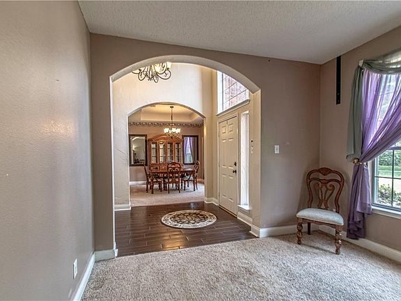 4th image of 3721 Strattford Dr