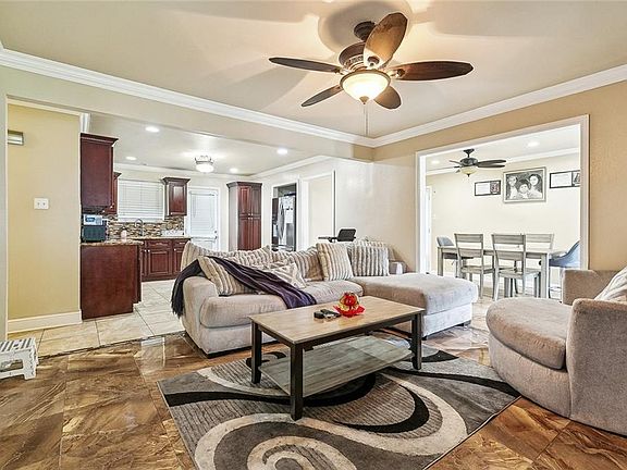 3rd image of 446 Homewood Pl