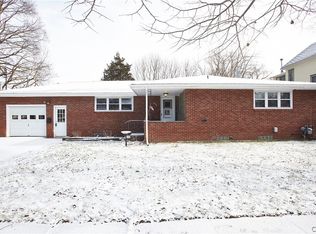 606 N Center St, East Syracuse, NY 13057
