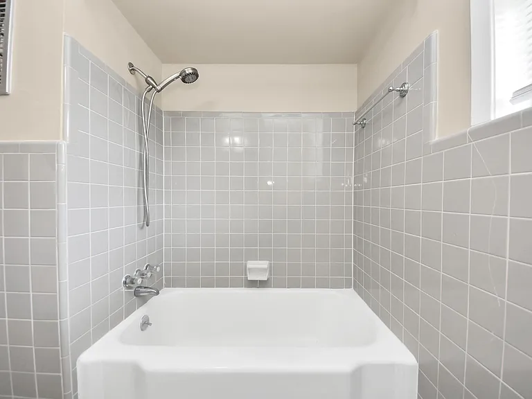 4422 Nenana Dr — Photo 37