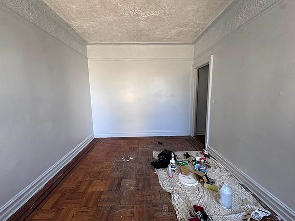 4th image of 1077 New York Ave #4A