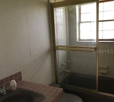 3rd image of 1017 Beaver Dr