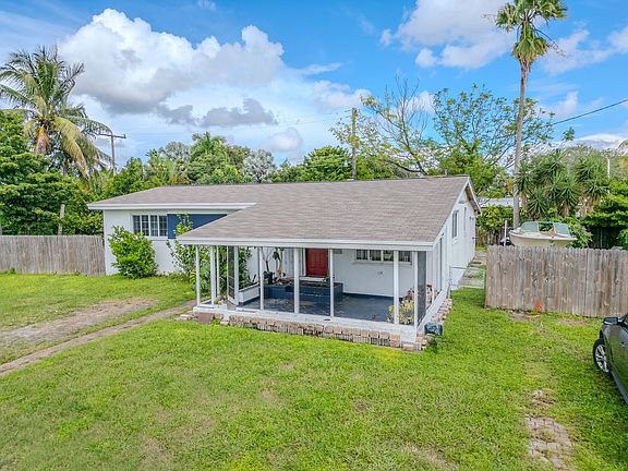 3rd image of 2011 SW 97th Terrace