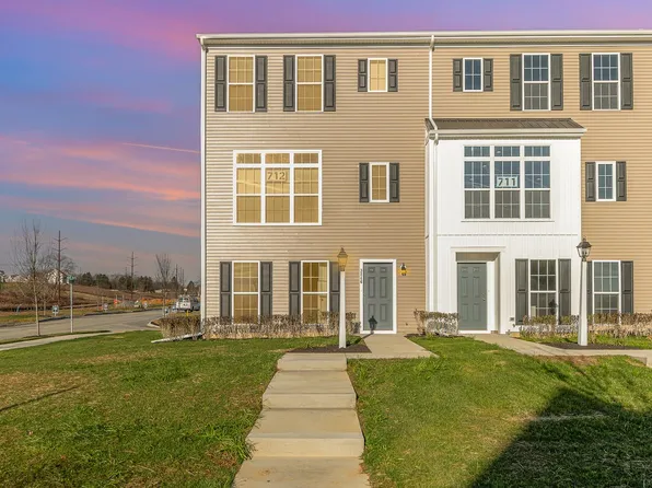 3246 Parade St, Mechanicsburg, PA 17055