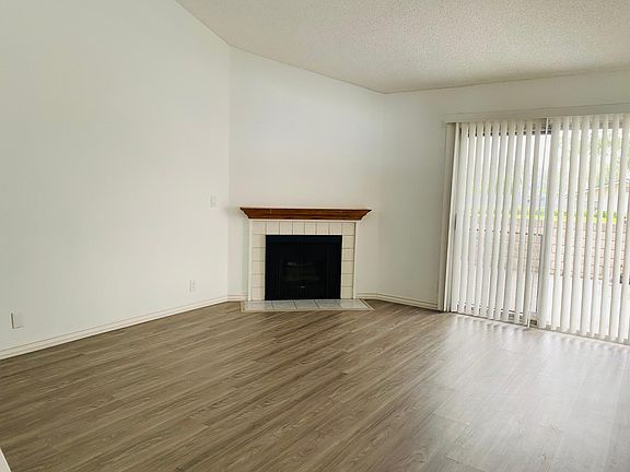 4th image of 1831 Molokai St