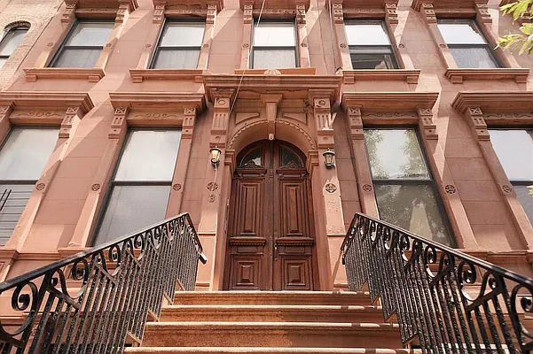 Rented by Strivers Management Group Corp (Brokerage) | media 38