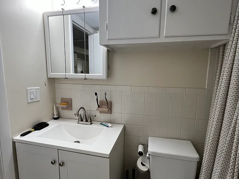 12 Cameron Ave #2 — Photo 8