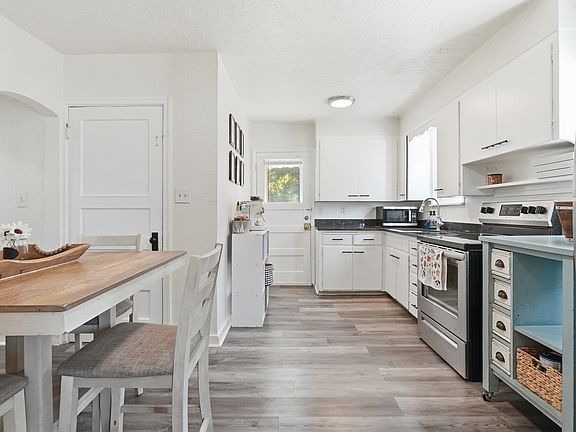 2nd image of 316 Ogden Ave