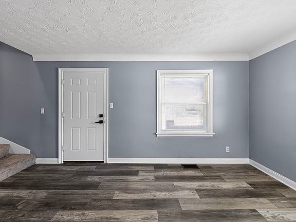 4th image of 501 Orchard St