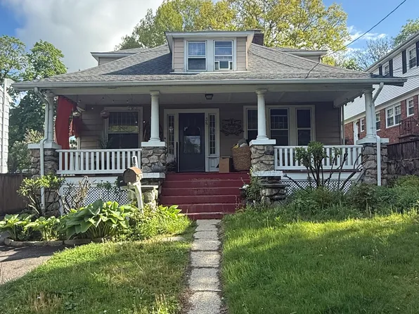 38 Mead Street, Stamford, CT 06907
