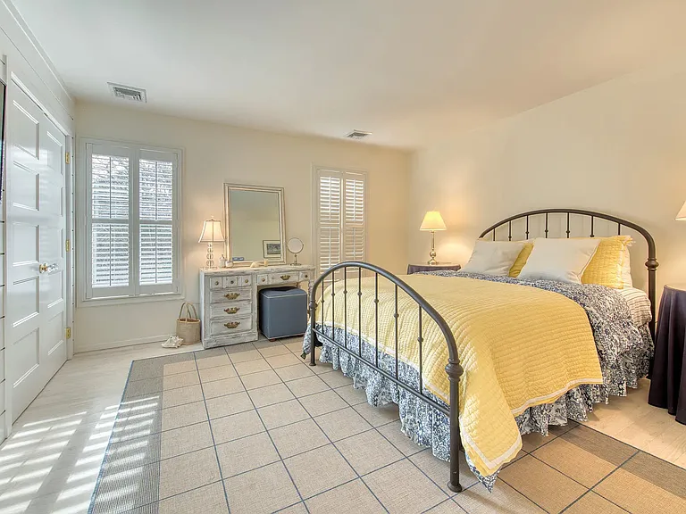 7 Briarsweet Ln — Photo 17