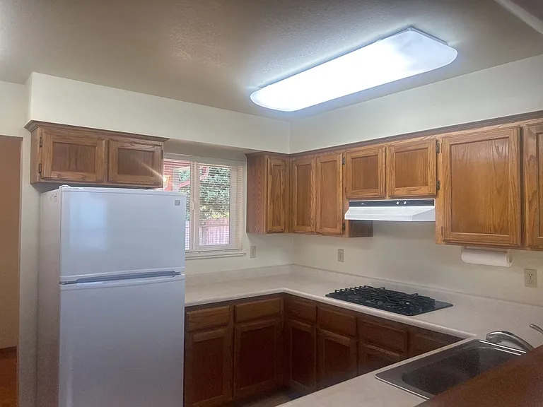 2149 Woodcrest Ct — Photo 27