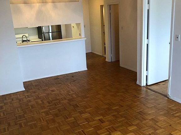 3rd image of 376 Broadway #22EF