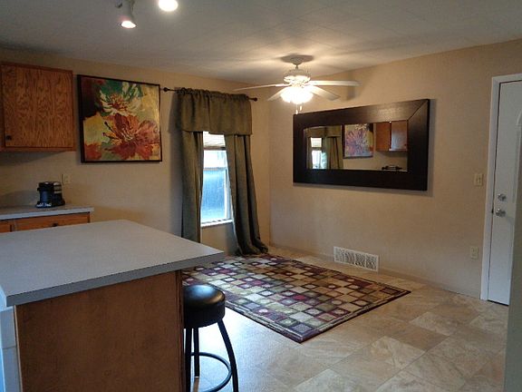 4th image of 602 S Wenona St