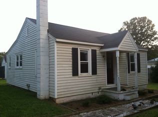 5311 Phelps Dr, Winston Salem, NC 27105
