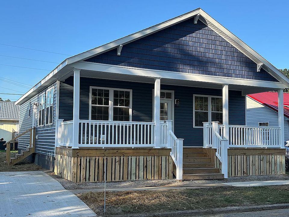 1st image of 3911 39th St