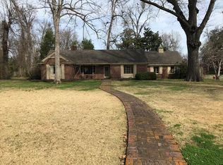 448 Wetherbee St, Greenville, MS 38701