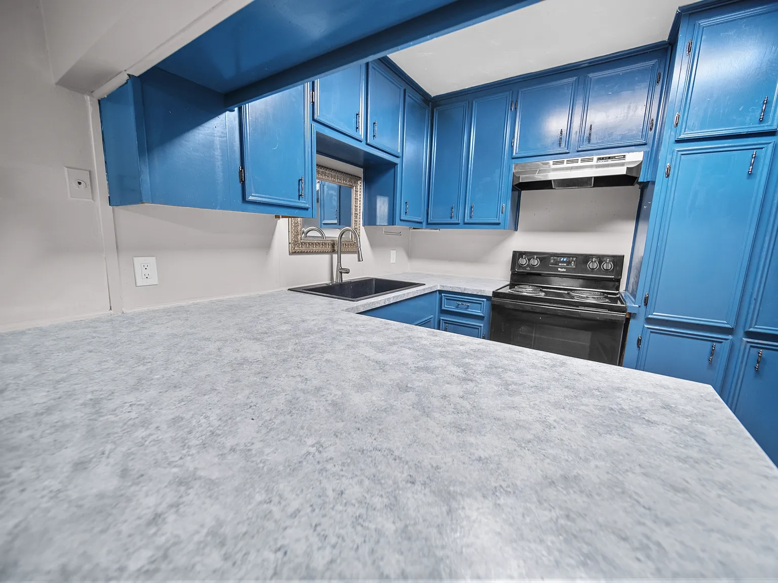 12023 Joni Dr — Photo 3