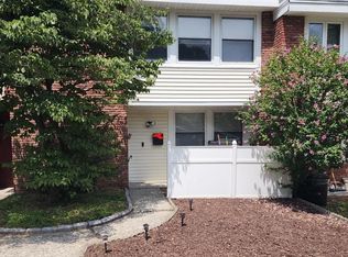 138 Rolling Way, Peekskill, NY 10566
