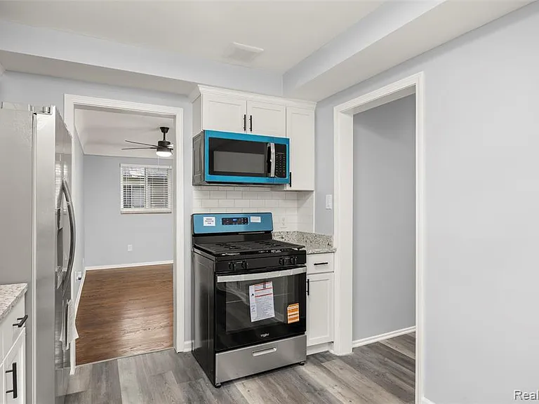 24270 Scotia Rd — Photo 11