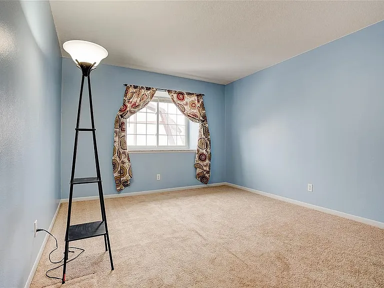 408 21st Avenue Pl — Photo 11