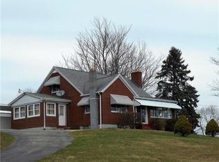 545 Middletown Rd, New Stanton, PA 15672